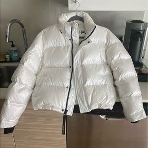 Super puff high gloss white